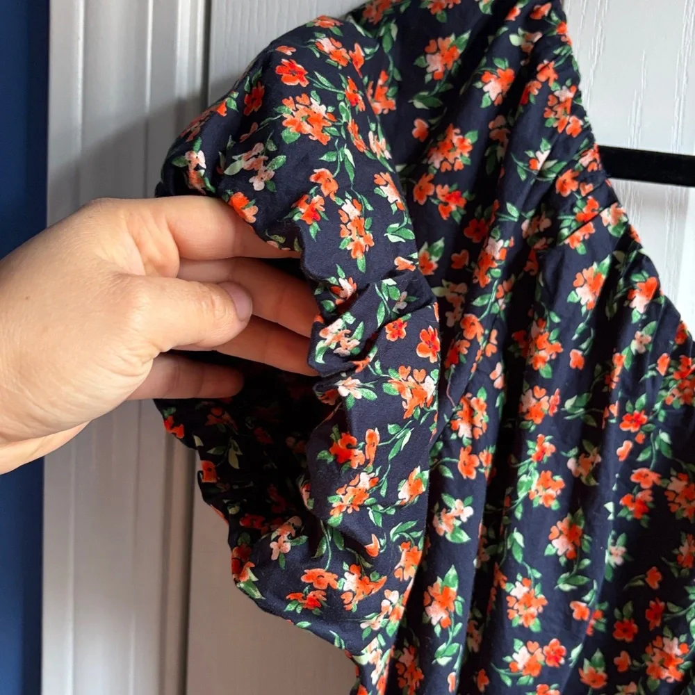Old Navy Floral Cotton Puff Sleeve Babydoll Smocked Blouse Size XL Navy
